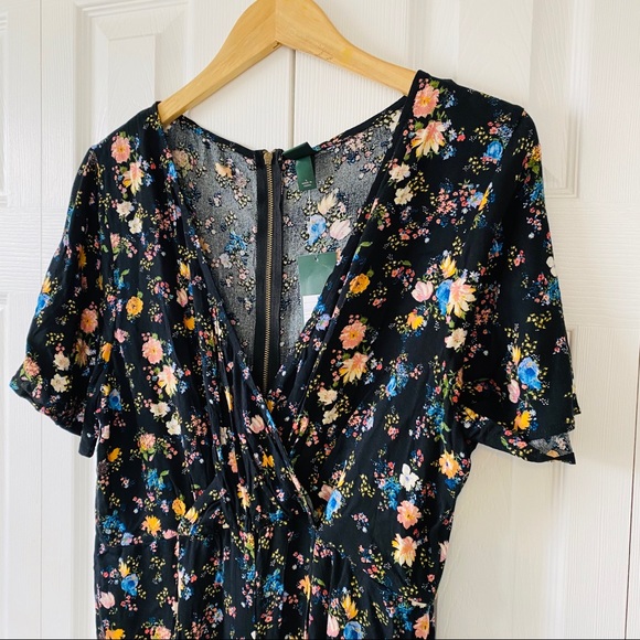 NEW Black Multicolored Floral Cropped Jumpsuit - Picture 4 of 8